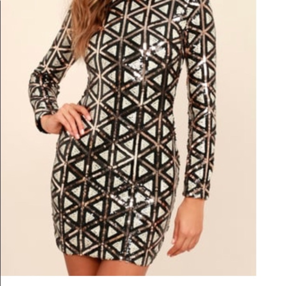 WAKING UP IN VEGAS ROSE GOLD & WHITE SEQUIN DRESS